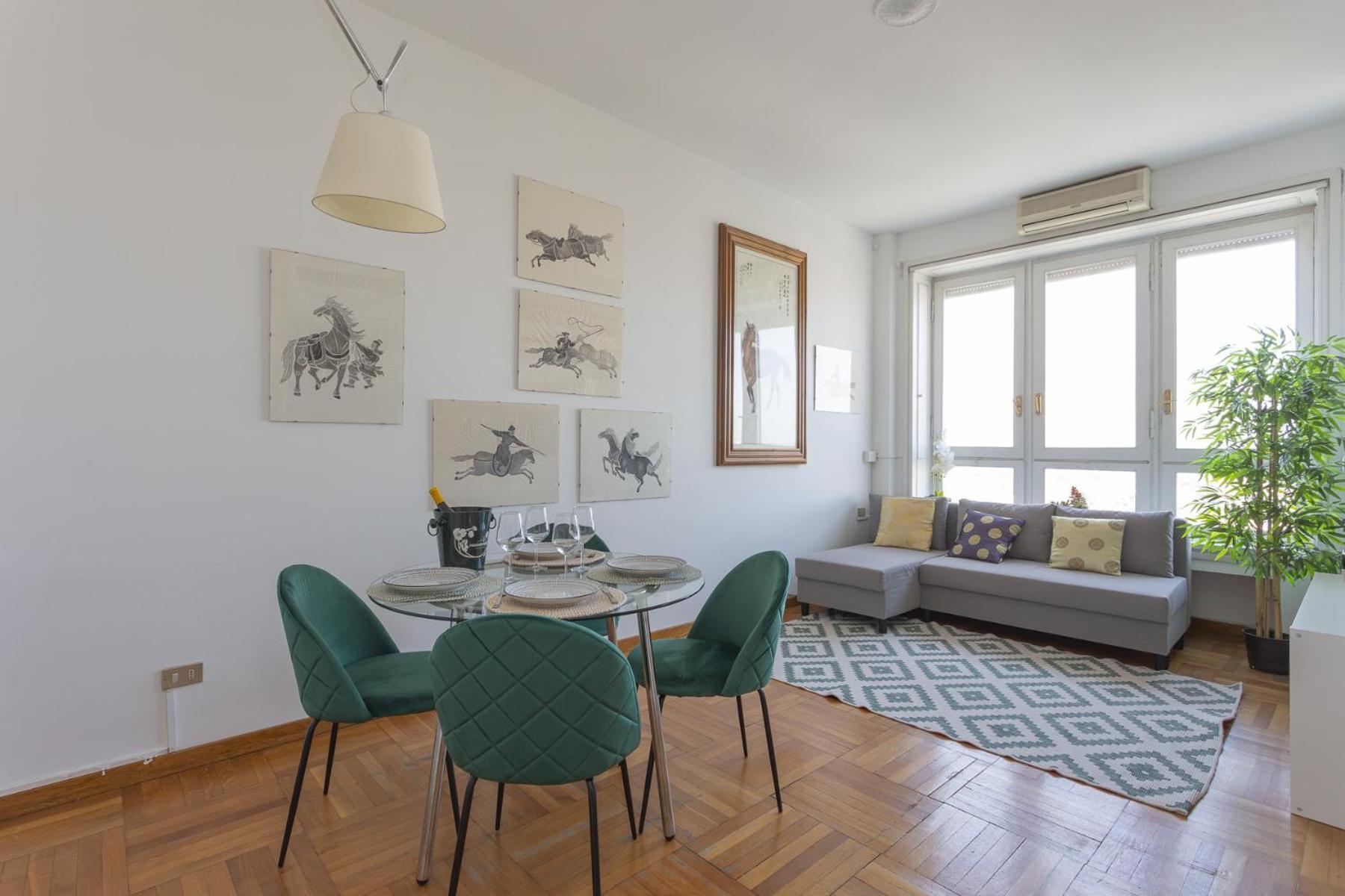 Skyline View Biancamano 1 Bdr With Balcony By Rentopolis Milan Bagian luar foto